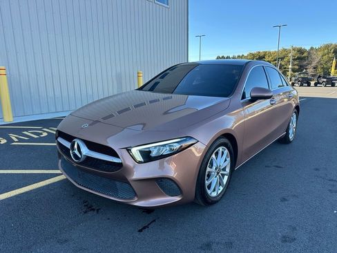 Used 2022 Mercedes-Benz A 220 image 3