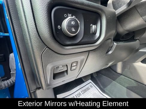 Used 2023 RAM 1500 Big Horn AWD/4WD image 30