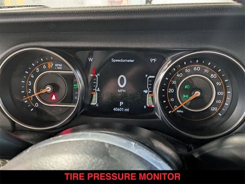 Used 2021 Jeep Gladiator Overland image 14