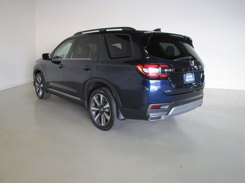 Certified 2024 Honda Pilot Elite image 24