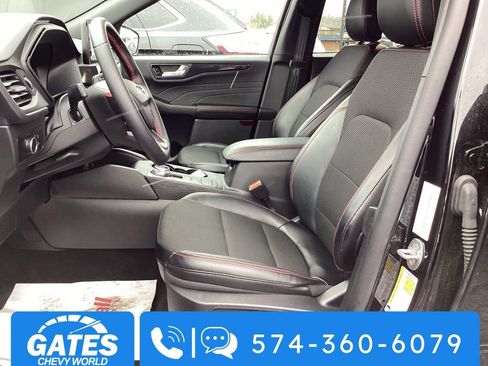 Used 2025 Ford Escape ST-Line image 11
