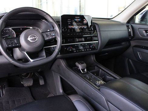 Used 2024 Nissan Pathfinder SL w/ Cargo Package AWD/4WD image 20