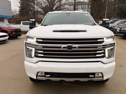Used 2023 Chevrolet Silverado 2500 High Country w/ Technology Package image 3