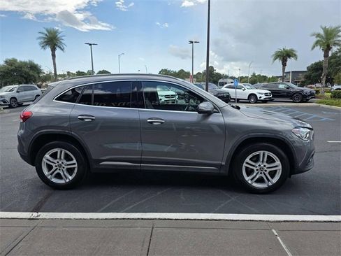 Certified 2021 Mercedes-Benz GLA 250 GLA 250 w/ Premium Package image 5