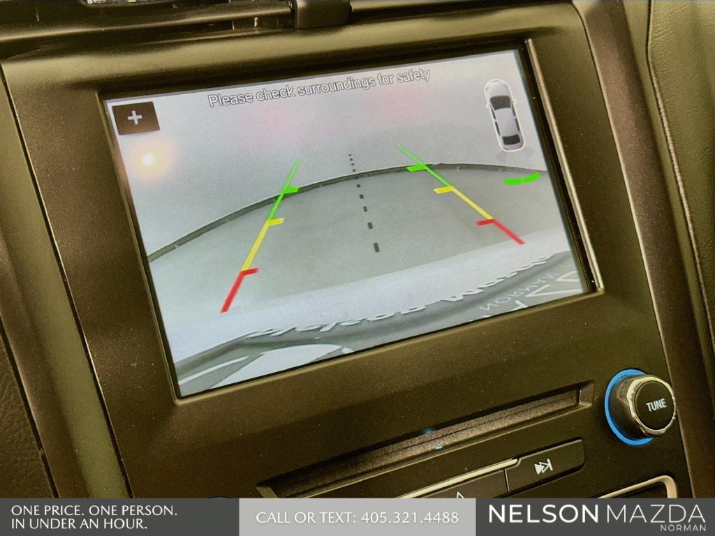 Used 2018 Ford Fusion SE w/ Equipment Group 201A FWD image 16