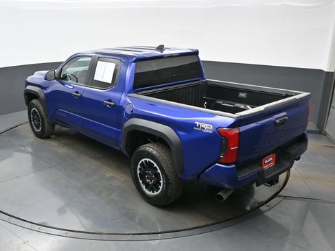 Used 2024 Toyota Tacoma TRD Off-Road image 38