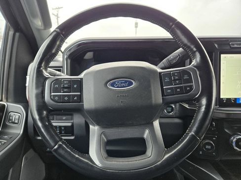 Used 2023 Ford F350 Lariat w/ Chrome Package image 17