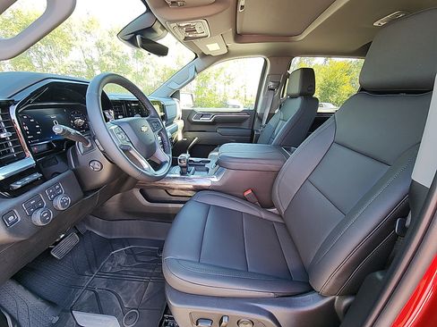 Used 2026 Chevrolet Silverado 1500 LTZ w/ Technology Package image 16