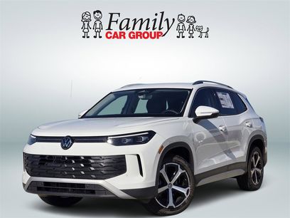 New 2025 Volkswagen Tiguan SE