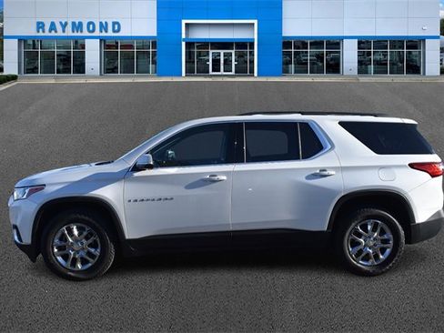 Certified 2019 Chevrolet Traverse LT image 6