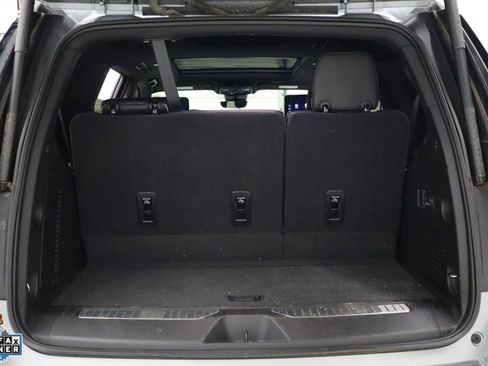 Used 2025 Chevrolet Tahoe Premier AWD/4WD image 28