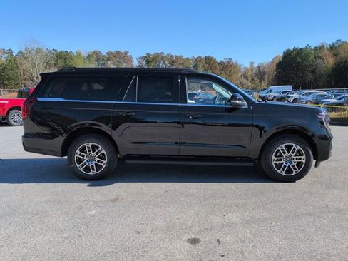 New 2025 Ford Expedition Max Active image 3