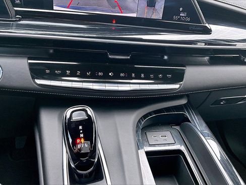 Used 2022 Cadillac Escalade Sport w/ Touring Package image 11