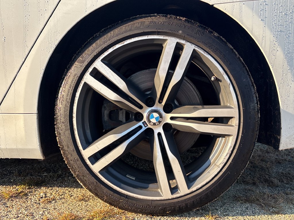 Used 2018 BMW 740i xDrive AWD/4WD image 5