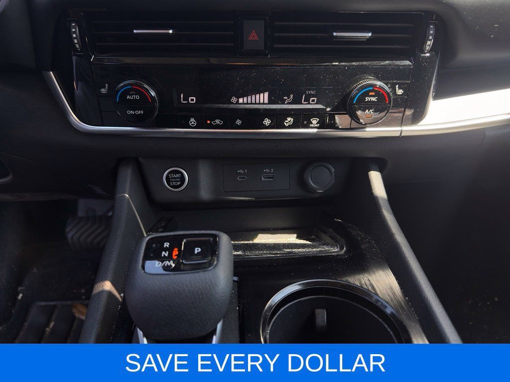 Used 2023 Nissan Rogue SV w/ SV Premium Package FWD image 14
