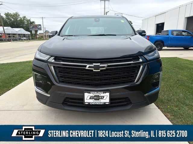 Used 2023 Chevrolet Traverse LT FWD image 8