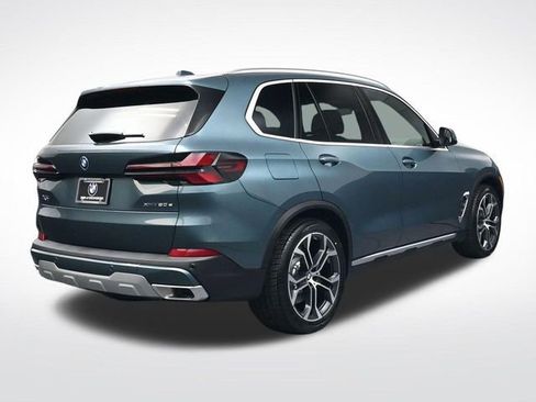 New 2026 BMW X5 xDrive50e w/ Executive Package image 4