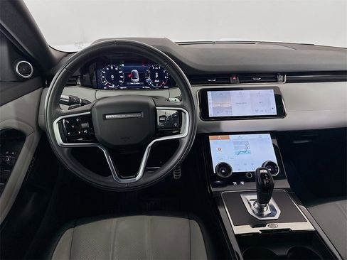 Used 2021 Land Rover Range Rover Evoque R-Dynamic SE image 23