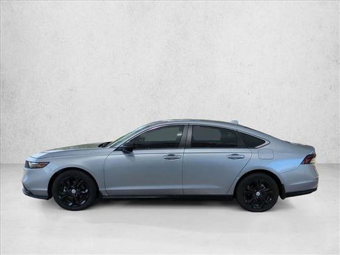 Used 2025 Honda Accord LX image 8