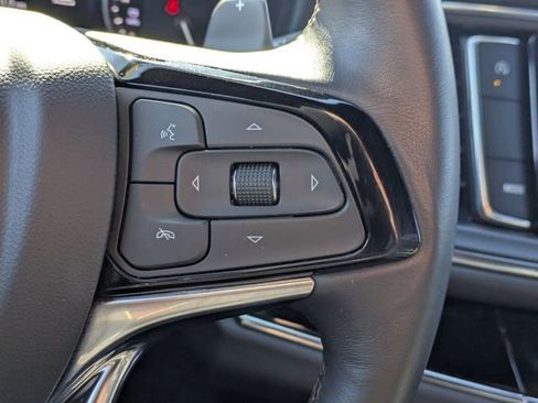 Used 2023 Buick Enclave Avenir w/ Avenir Technology Package FWD image 18