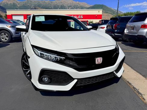 Used 2018 Honda Civic Si image 2