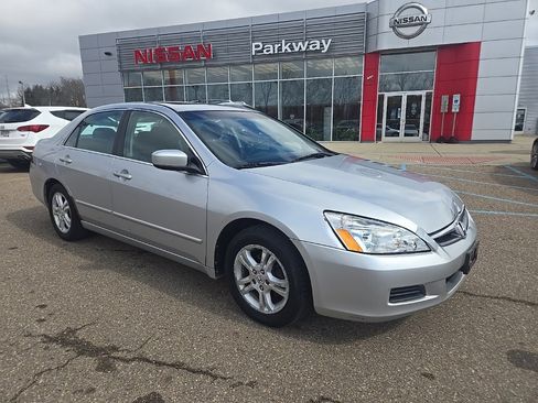 Used 2007 Honda Accord EX image 1