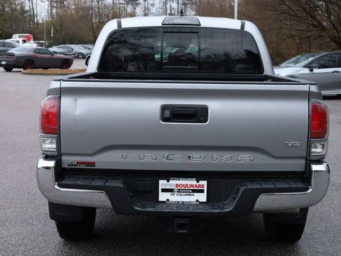 Used 2019 Toyota Tacoma SR5 image 18