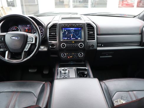 Used 2021 Ford Expedition Max Limited image 17