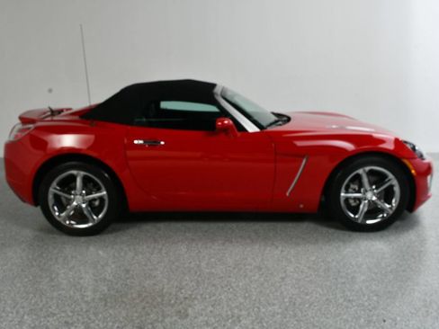 Used 2007 Saturn Sky Red Line RWD image 25