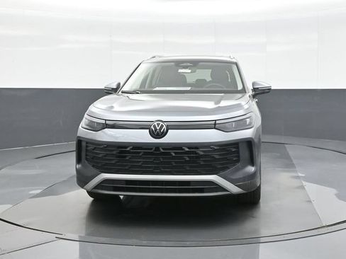 New 2026 Volkswagen Tiguan SE AWD/4WD image 2