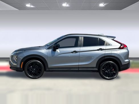 Used 2024 Mitsubishi Eclipse Cross AWD image 2