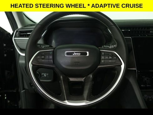 Used 2023 Jeep Grand Cherokee Limited w/ Black Appearance Package image 7