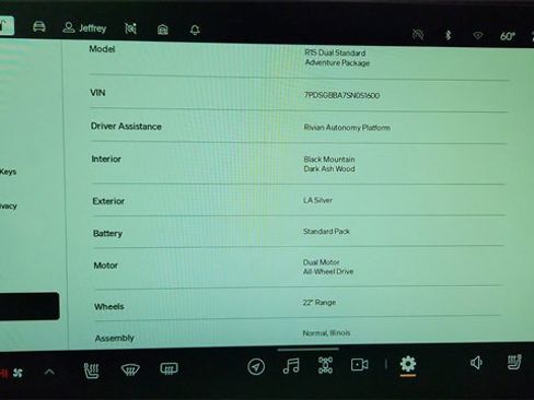 Used 2025 Rivian R1S Adventure image 44