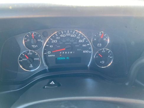 Used 2018 Chevrolet Express 2500 w/ Driver Convenience Package image 12