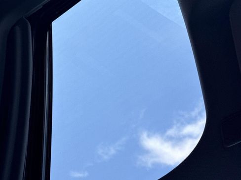 Used 2024 GMC Sierra 3500 Denali w/ Denali Reserve Package image 22