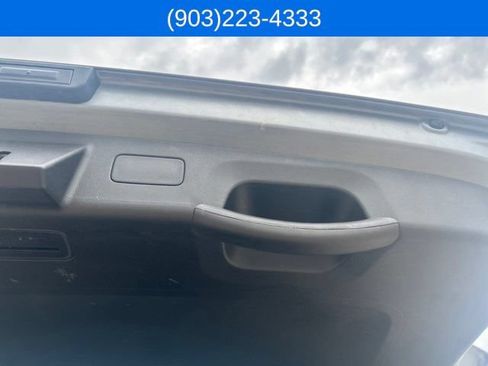 Used 2025 Kia Sorento S FWD image 14