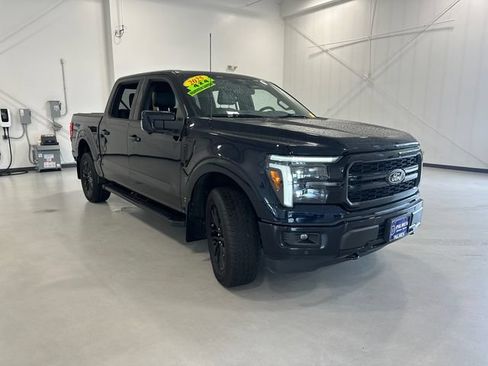 Used 2025 Ford F150 Lariat AWD/4WD image 3