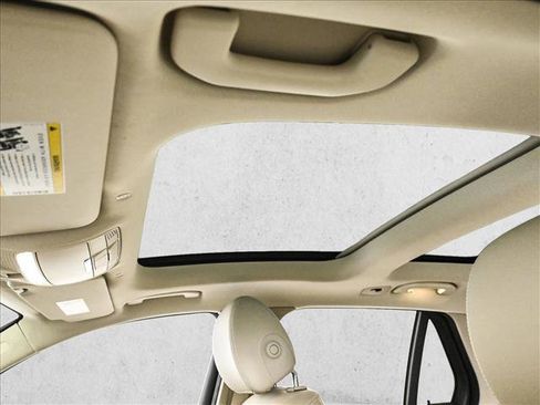 Used 2022 Mercedes-Benz GLC 300 4MATIC image 17