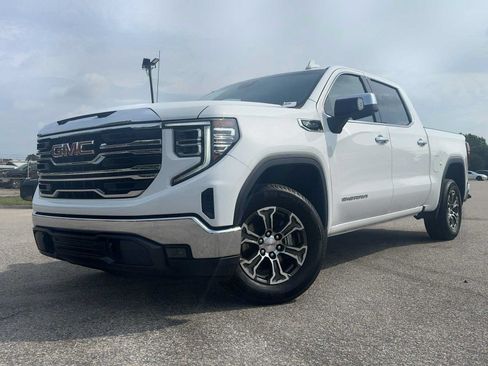 Used 2025 GMC Sierra 1500 SLT RWD image 2