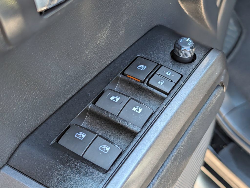 Used 2023 Toyota Tacoma TRD Off-Road AWD/4WD image 20
