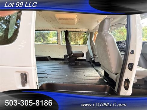 Used 2009 Ford E-350 and Econoline 350 Extended Super Duty RWD image 41
