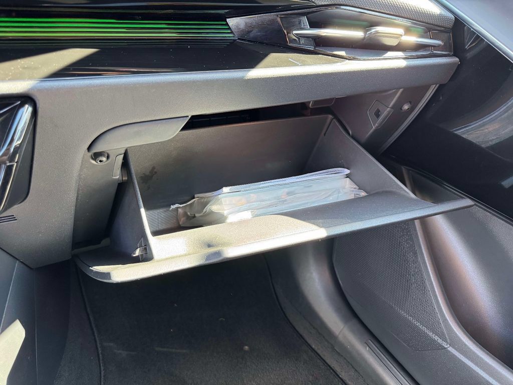 Certified 2023 Kia Niro EX Touring FWD image 35