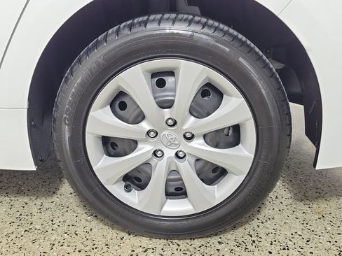 Used 2023 Toyota Corolla LE FWD image 8