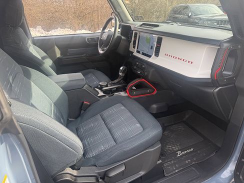 Used 2024 Ford Bronco Heritage Edition image 18