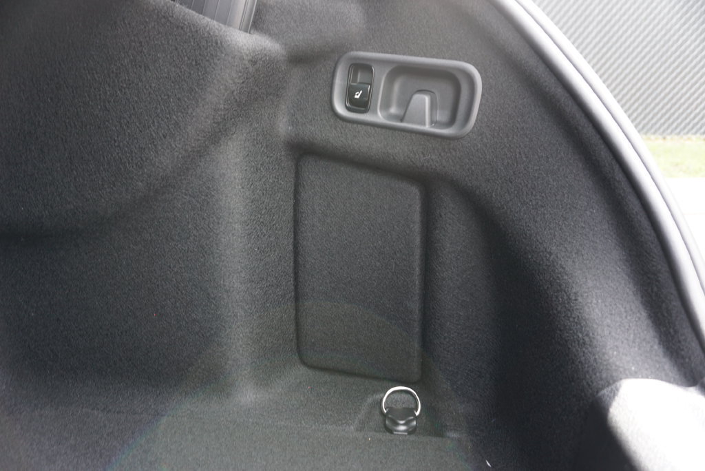 Used 2025 Mercedes-Benz C 300 4MATIC Sedan image 75