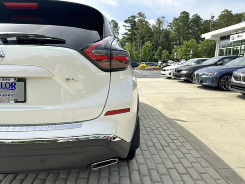 Used 2022 Nissan Murano SL w/ SL Moonroof Package FWD image 18