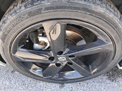 Used 2023 Nissan Sentra SR w/ Midnight Edition Package image 7