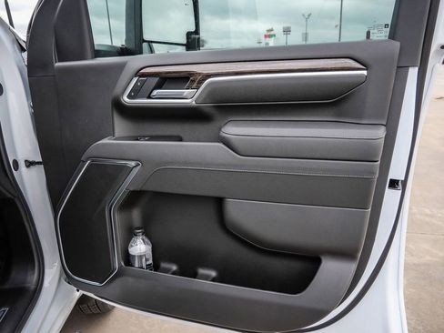 New 2026 GMC Sierra 3500 SLE w/ SLE Value Package AWD/4WD image 18