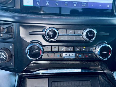 Certified 2023 Ford F150 Platinum w/ Equipment Group 701A High image 33