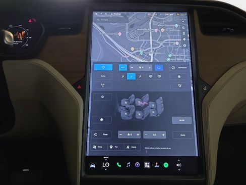 Used 2020 Tesla Model X Long Range AWD/4WD image 25